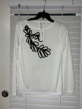 NY Collection White Long Sleeve Top with Black Floral Applique